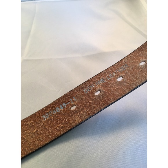 Size 24 leather belt with‎ horse head belt buckle - Picture 7 of 7